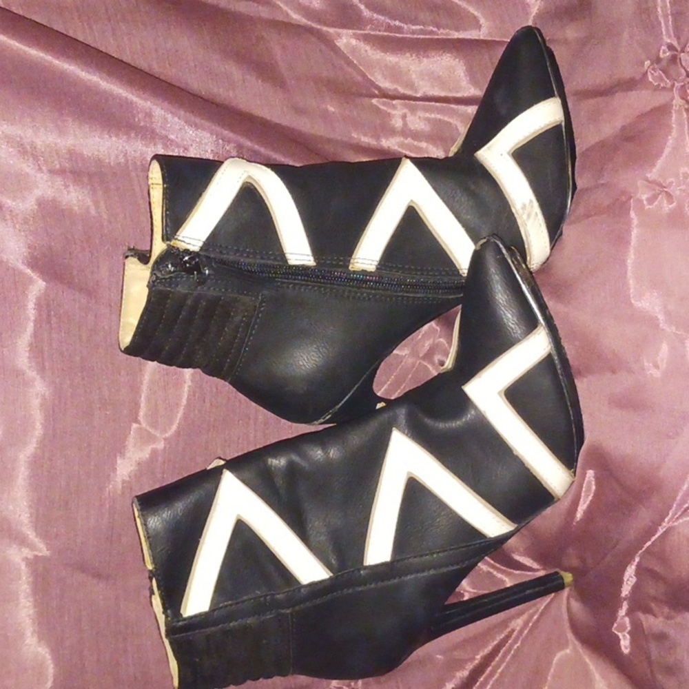 GX Gwen Stefani Ankle Boots sz 6.5